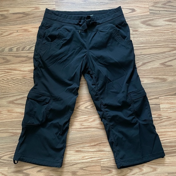 lululemon athletica Pants - Lululemon Black Capri Pants